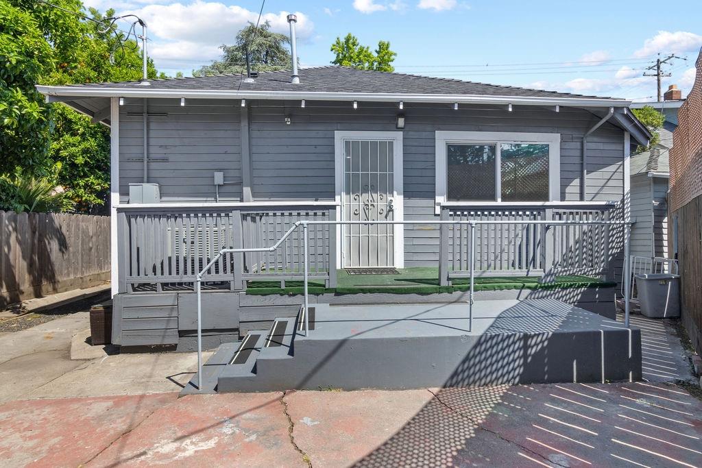 Detail Gallery Image 34 of 39 For 414 W Vine St, Stockton,  CA 95203 - 3 Beds | 2 Baths