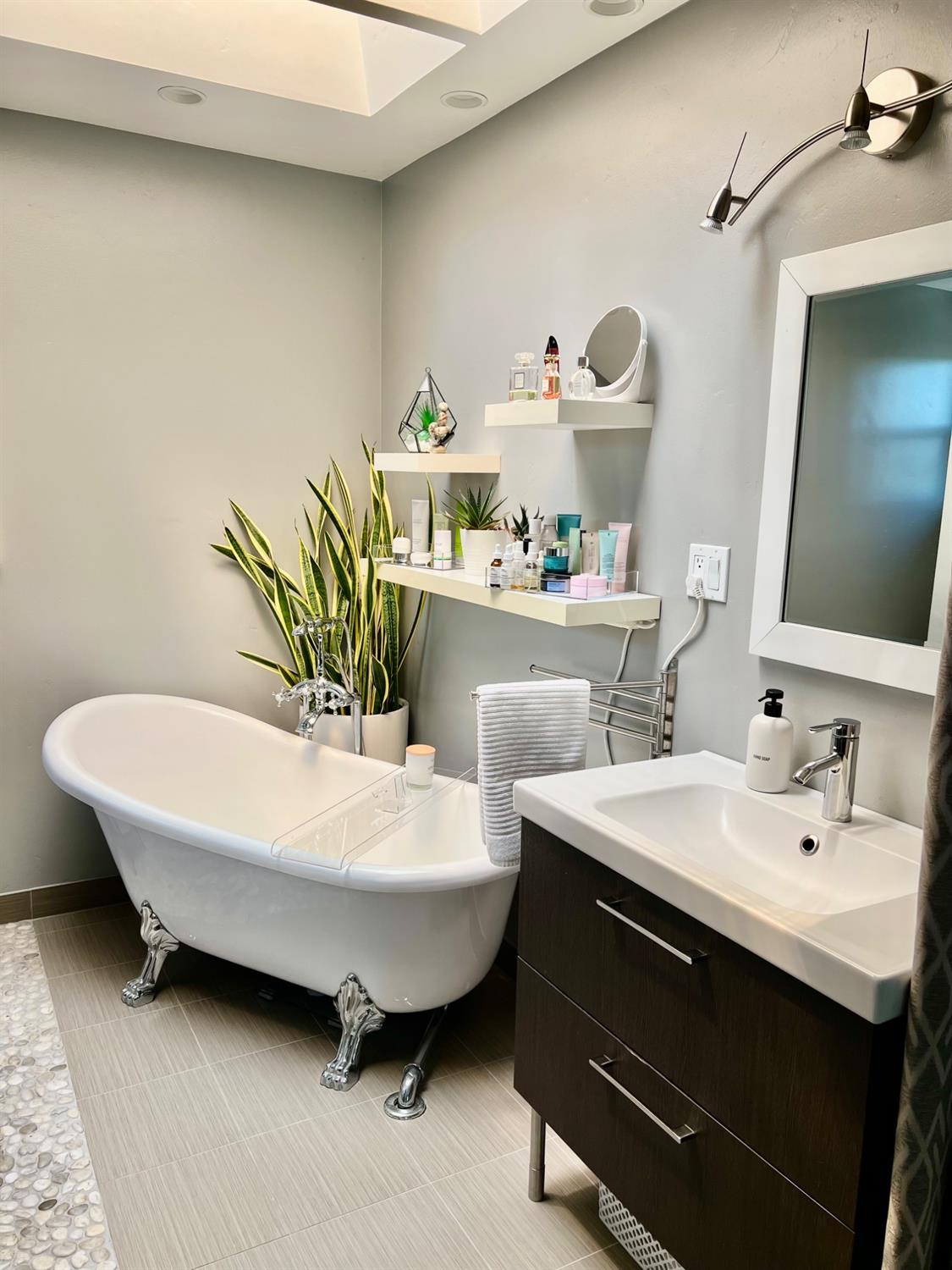 Detail Gallery Image 27 of 49 For 4125 Perry Creek Ct, Antelope,  CA 95843 - 4 Beds | 3 Baths