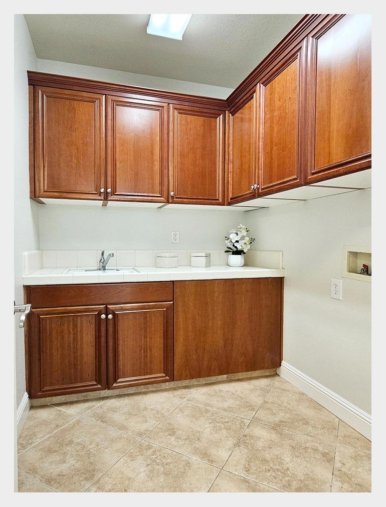 Detail Gallery Image 53 of 80 For 2439 Meridian Dr, Lodi,  CA 95242 - 5 Beds | 3 Baths