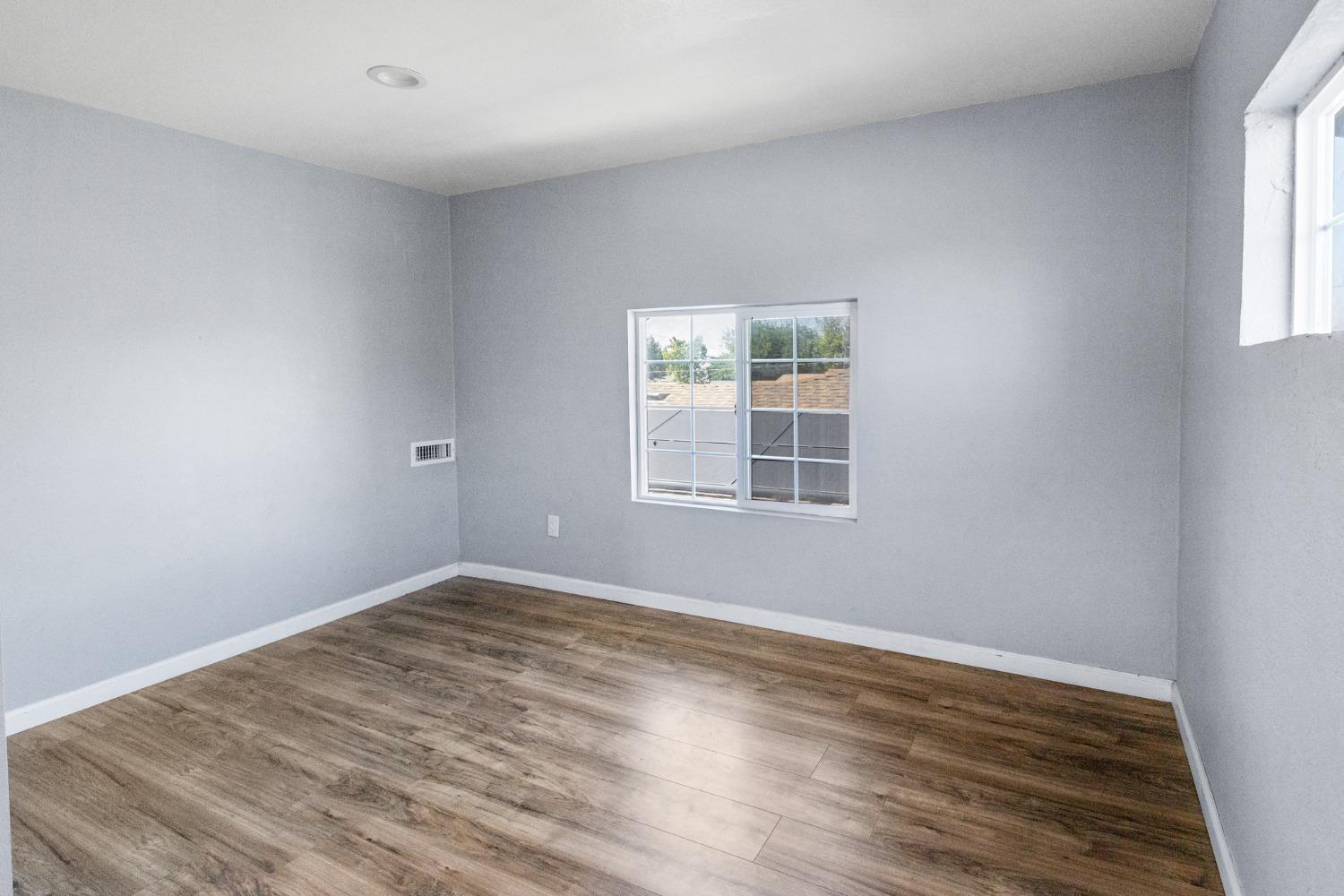 Detail Gallery Image 19 of 41 For 2931 Elm Ave, Merced,  CA 95348 - 3 Beds | 3 Baths