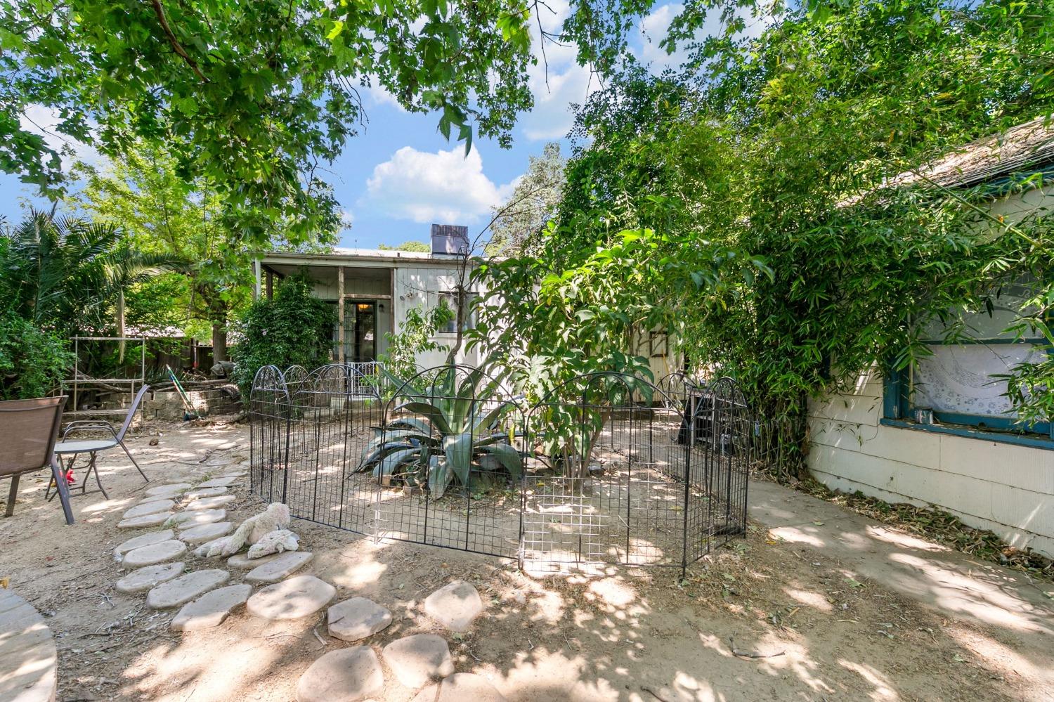 Detail Gallery Image 35 of 58 For 26 Oak Ave, Woodland,  CA 95695 - 4 Beds | 4 Baths
