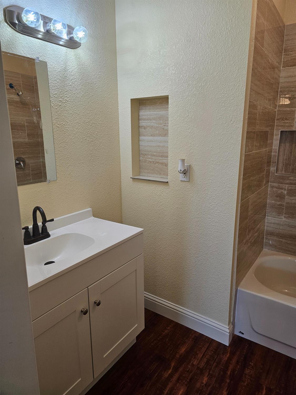 Detail Gallery Image 10 of 21 For 46 Arizona Way, Olivehurst,  CA 95961 - 3 Beds | 2 Baths