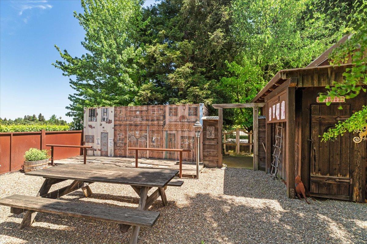 Detail Gallery Image 66 of 95 For 18879 Hidden Lakes Ln, Acampo,  CA 95220 - 3 Beds | 3/2 Baths
