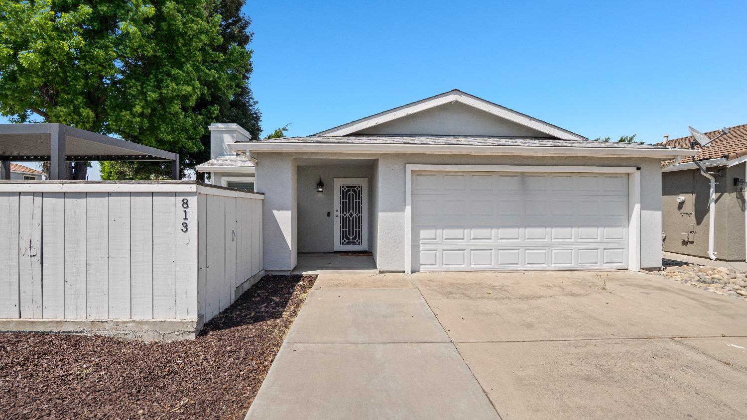 Detail Gallery Image 8 of 52 For 813 St Helena Pl, Modesto,  CA 95356 - 2 Beds | 2 Baths