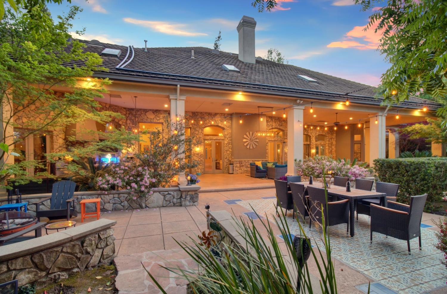 Detail Gallery Image 58 of 81 For 5011 Jardin Ln, Carmichael,  CA 95608 - 4 Beds | 4 Baths