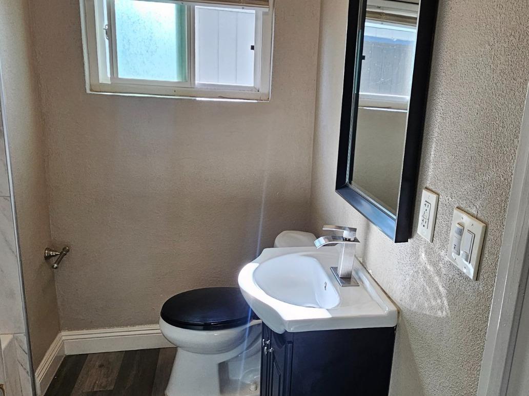 Detail Gallery Image 15 of 24 For 4725 Parker Ave, Sacramento,  CA 95820 - 2 Beds | 1 Baths