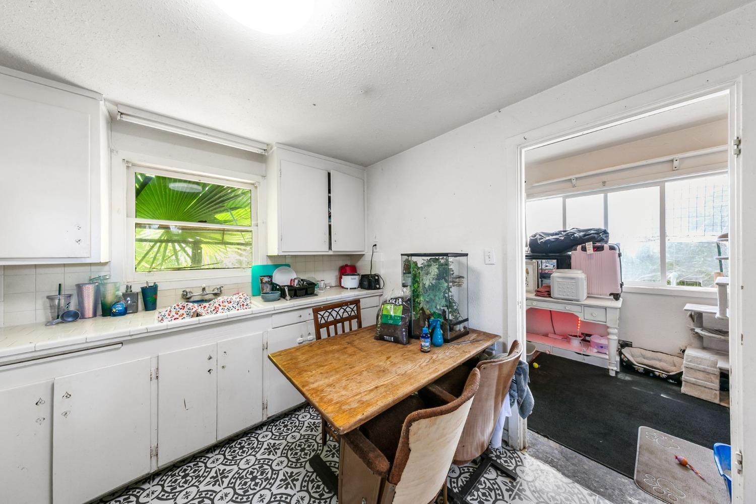 Detail Gallery Image 43 of 58 For 26 Oak Ave, Woodland,  CA 95695 - 4 Beds | 4 Baths