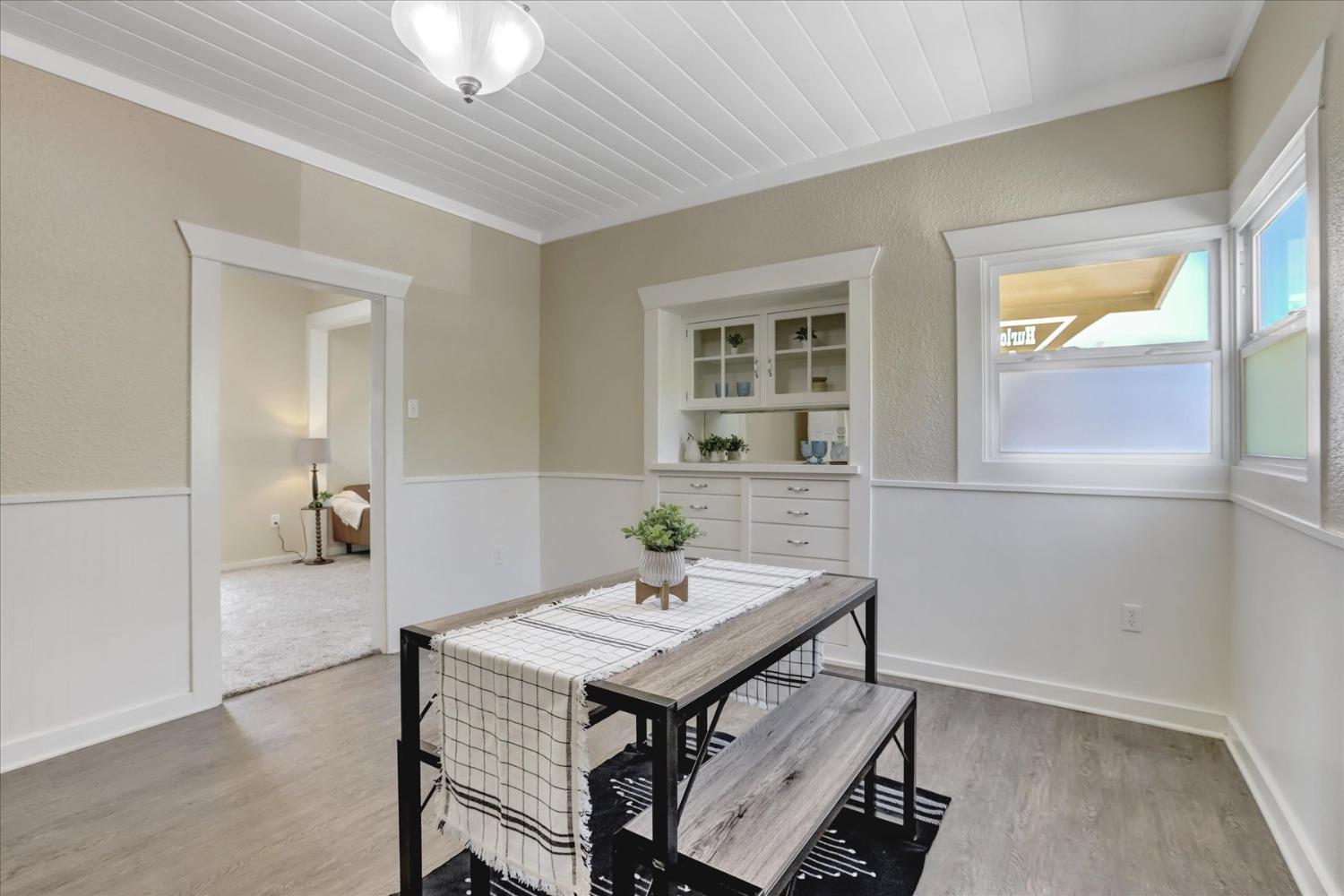 Detail Gallery Image 11 of 81 For 147 South Auburn St, Grass Valley,  CA 95945 - – Beds | – Baths