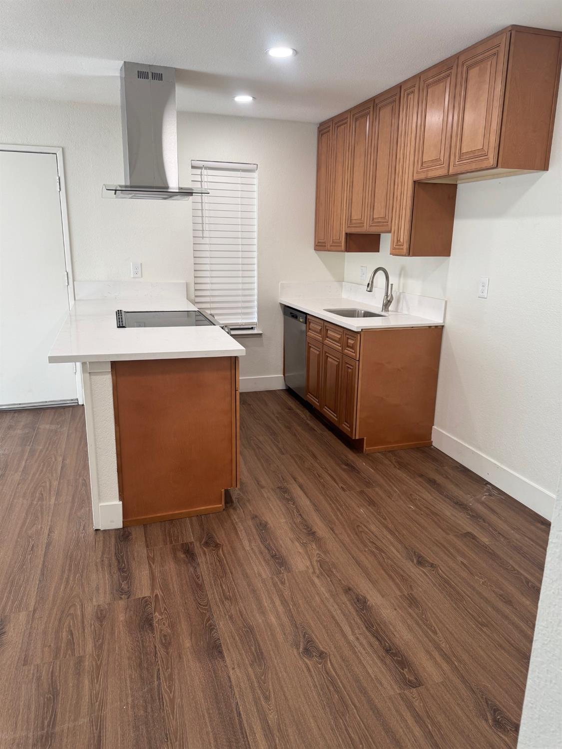 Detail Gallery Image 3 of 7 For 6724 Plymouth Rd #50,  Stockton,  CA 95207 - 1 Beds | 1 Baths
