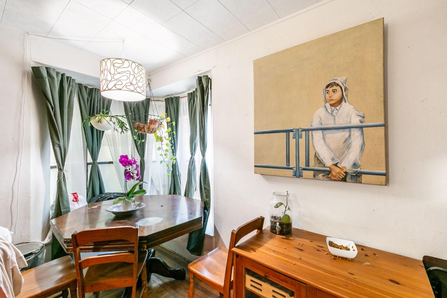 Detail Gallery Image 11 of 58 For 26 Oak Ave, Woodland,  CA 95695 - 4 Beds | 4 Baths