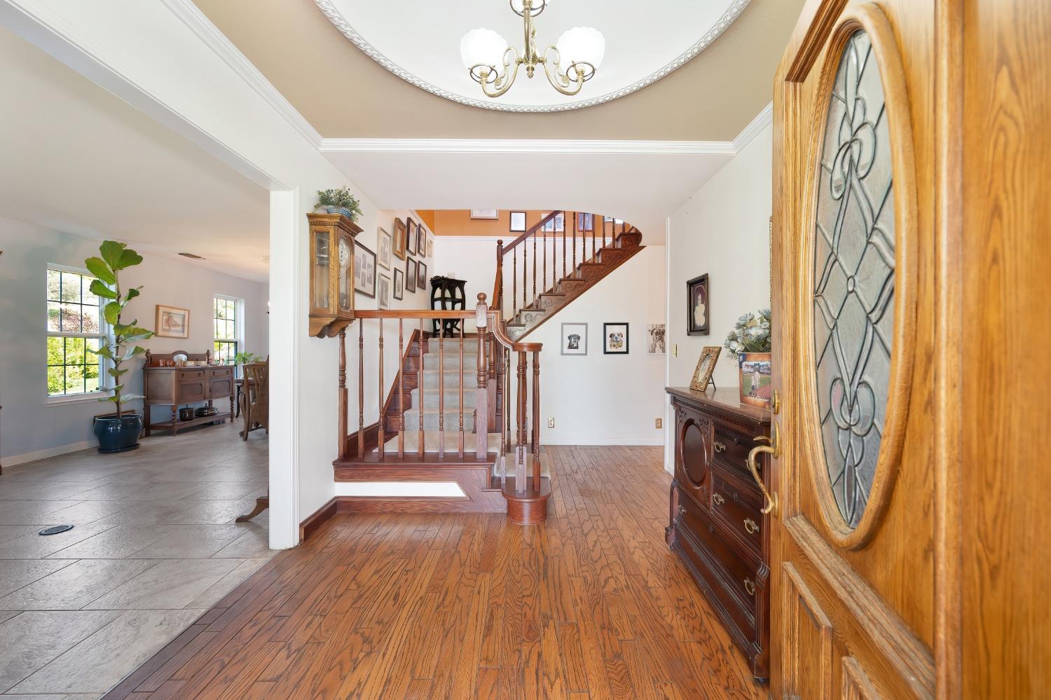Detail Gallery Image 5 of 81 For 2601 Roundhill Cir, Placerville,  CA 95667 - 4 Beds | 3 Baths
