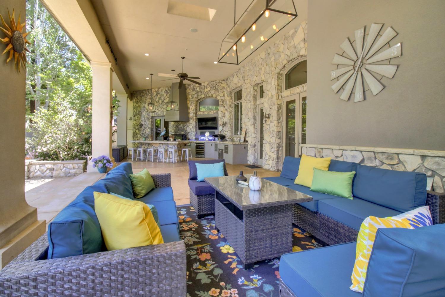 Detail Gallery Image 67 of 81 For 5011 Jardin Ln, Carmichael,  CA 95608 - 4 Beds | 4 Baths