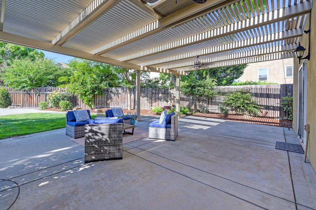 Detail Gallery Image 48 of 63 For 2725 Henri Ct, Davis,  CA 95618 - 5 Beds | 2/1 Baths