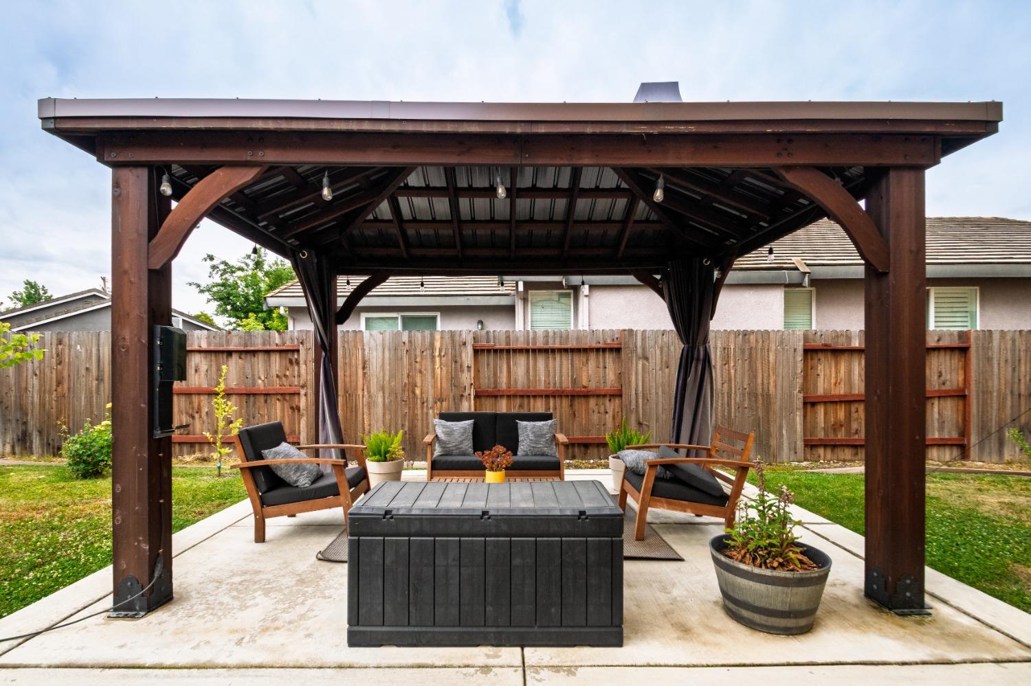 Detail Gallery Image 28 of 33 For 9090 Piazza Ct, Elk Grove,  CA 95624 - 4 Beds | 2/1 Baths