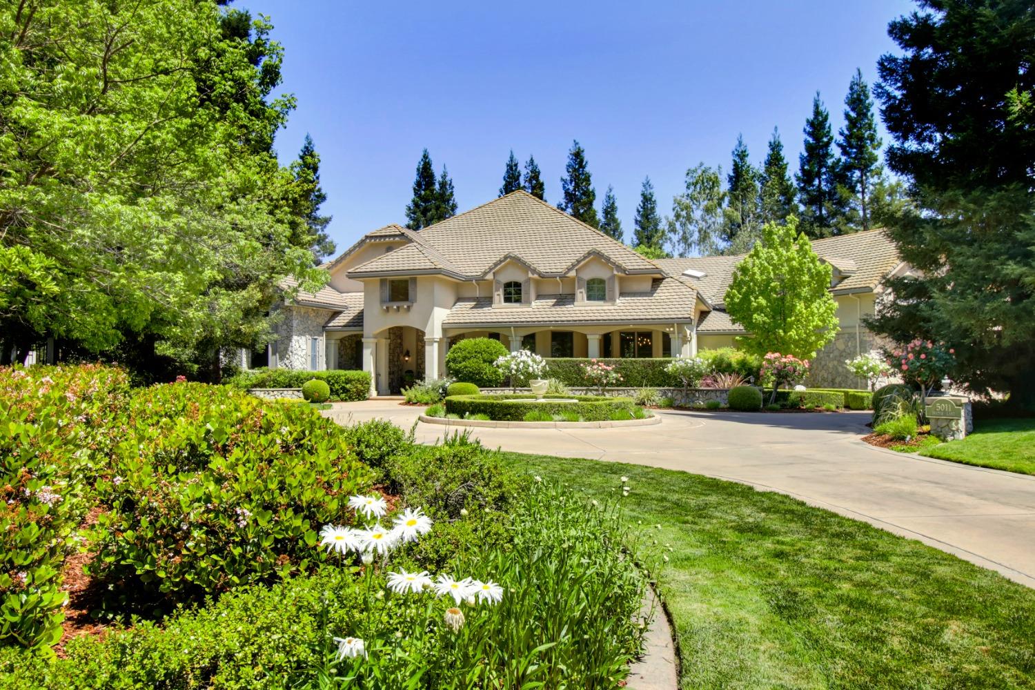 Detail Gallery Image 77 of 81 For 5011 Jardin Ln, Carmichael,  CA 95608 - 4 Beds | 4 Baths