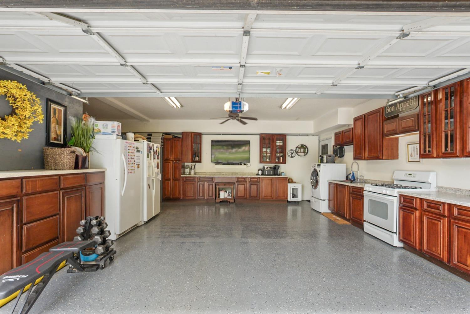 Detail Gallery Image 62 of 66 For 2881 Paseo Entrada Rd, Turlock,  CA 95382 - 4 Beds | 2/1 Baths