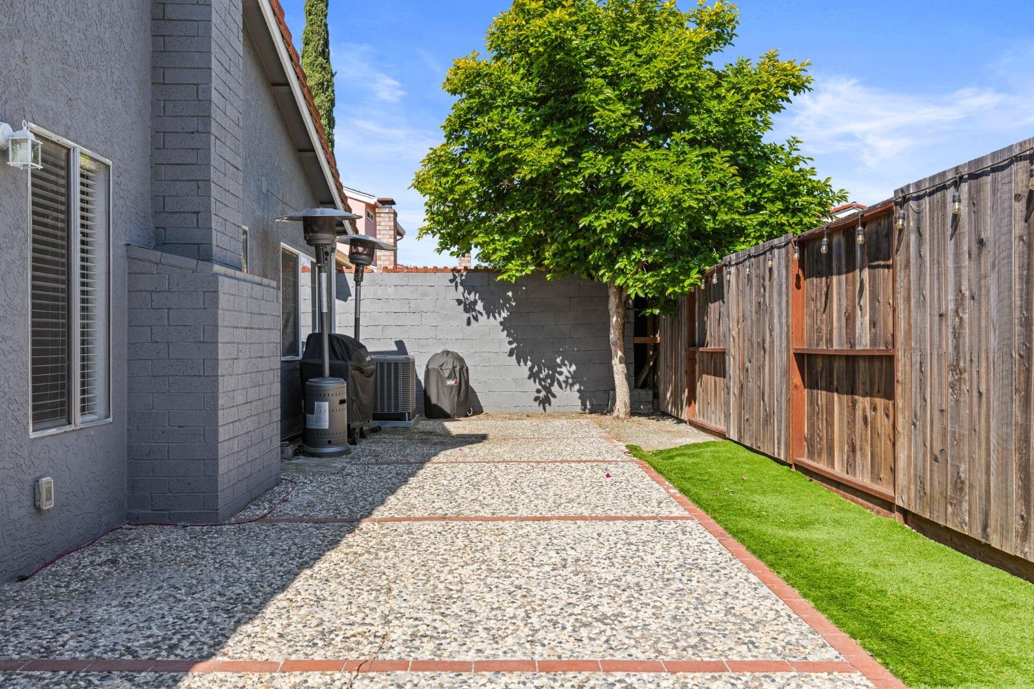 Redwood Drive, Antioch, California image 34