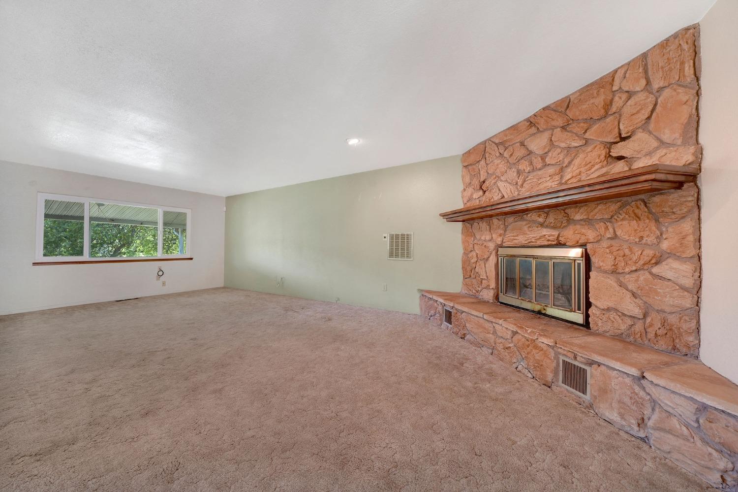 Detail Gallery Image 8 of 77 For 16735 Fiddletown Rd, Fiddletown,  CA 95629 - 3 Beds | 2 Baths