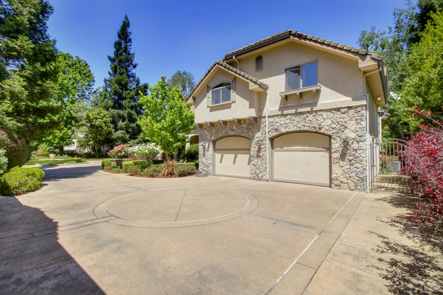 Detail Gallery Image 73 of 81 For 5011 Jardin Ln, Carmichael,  CA 95608 - 4 Beds | 4 Baths
