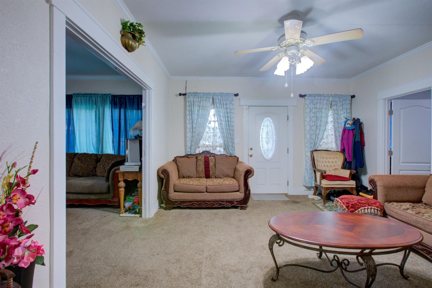 Detail Gallery Image 9 of 24 For 221 W 23rd St, Merced,  CA 95340 - 3 Beds | 1 Baths