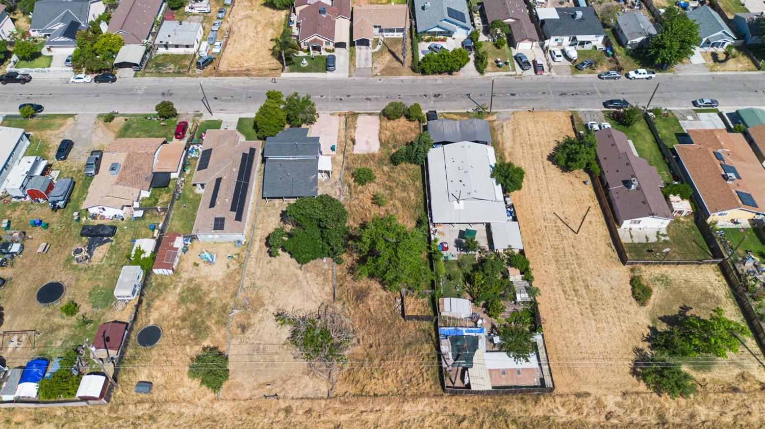 Detail Gallery Image 38 of 41 For 2931 Elm Ave, Merced,  CA 95348 - 3 Beds | 3 Baths