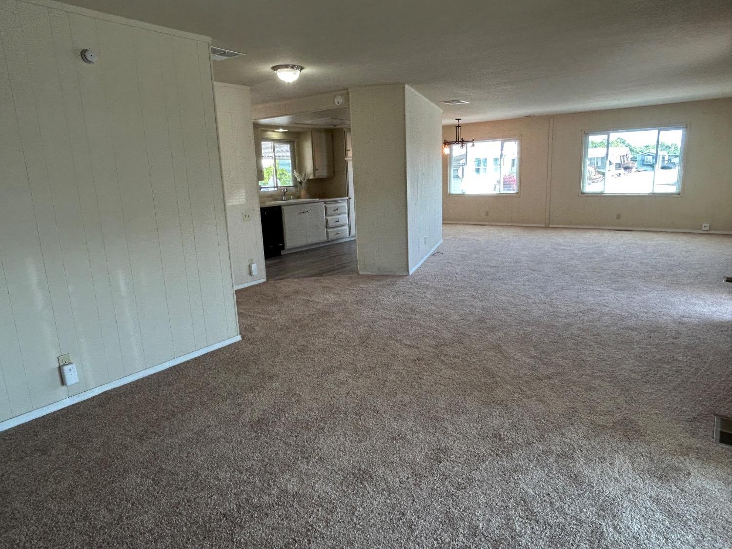 Detail Gallery Image 11 of 40 For 6616 Capital Dr 81, Sacramento,  CA 95828 - 2 Beds | 2 Baths