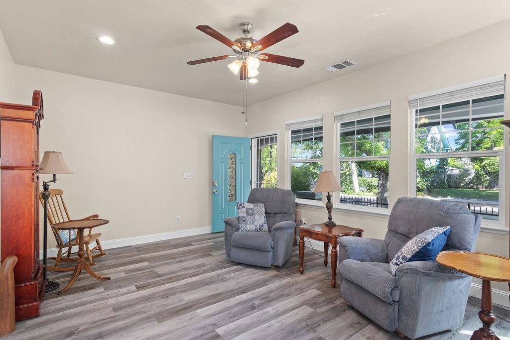 Detail Gallery Image 12 of 39 For 414 W Vine St, Stockton,  CA 95203 - 3 Beds | 2 Baths