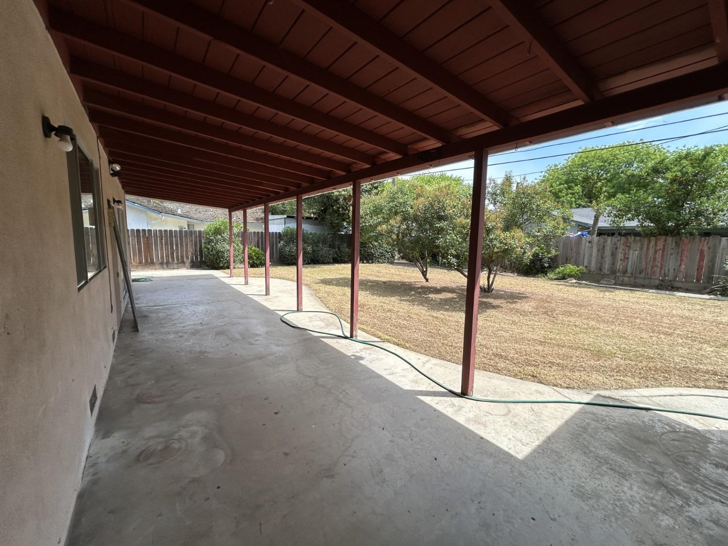 Detail Gallery Image 18 of 18 For 1008 Wellington Dr, Modesto,  CA 95350 - 4 Beds | 2/1 Baths