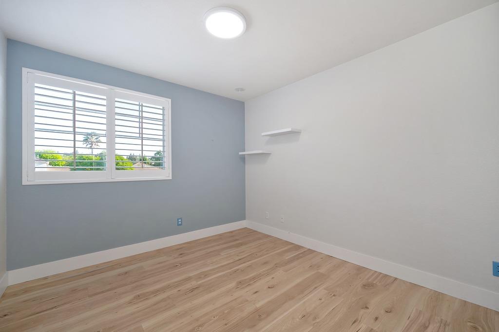 Detail Gallery Image 31 of 63 For 2725 Henri Ct, Davis,  CA 95618 - 5 Beds | 2/1 Baths