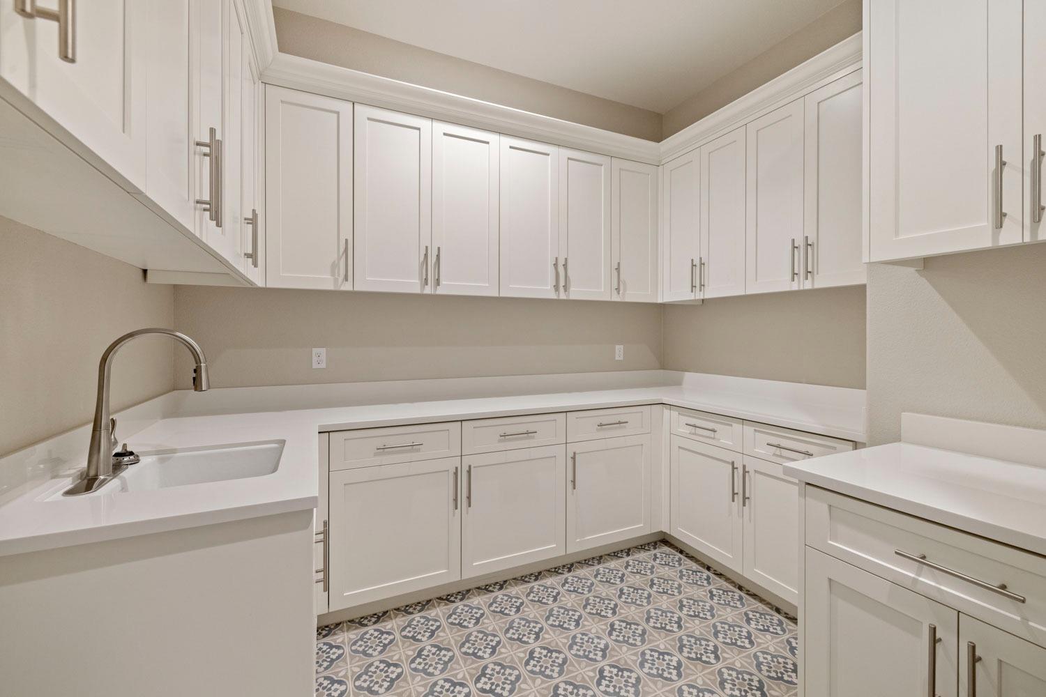 Detail Gallery Image 18 of 29 For 2932 Carrousel, Lodi,  CA 95242 - 3 Beds | 2/1 Baths
