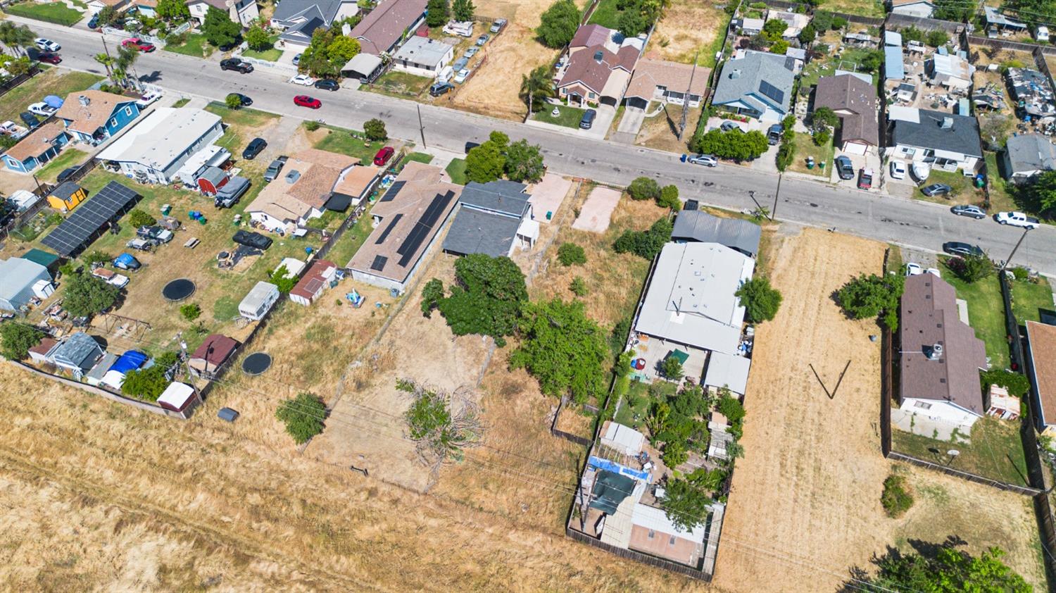 Detail Gallery Image 40 of 41 For 2931 Elm Ave, Merced,  CA 95348 - 3 Beds | 3 Baths