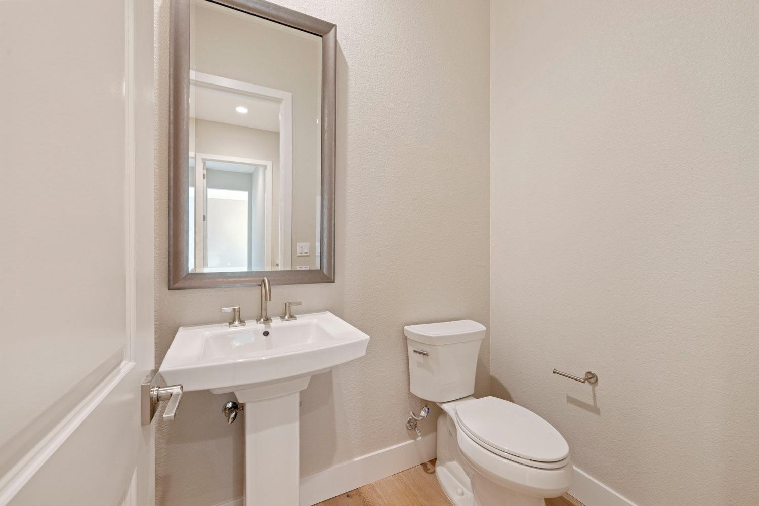Detail Gallery Image 19 of 29 For 2932 Carrousel, Lodi,  CA 95242 - 3 Beds | 2/1 Baths