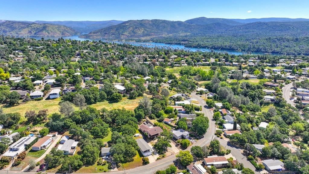 Detail Gallery Image 4 of 68 For 74 Greenbrier Dr, Oroville,  CA 95966 - 3 Beds | 3 Baths