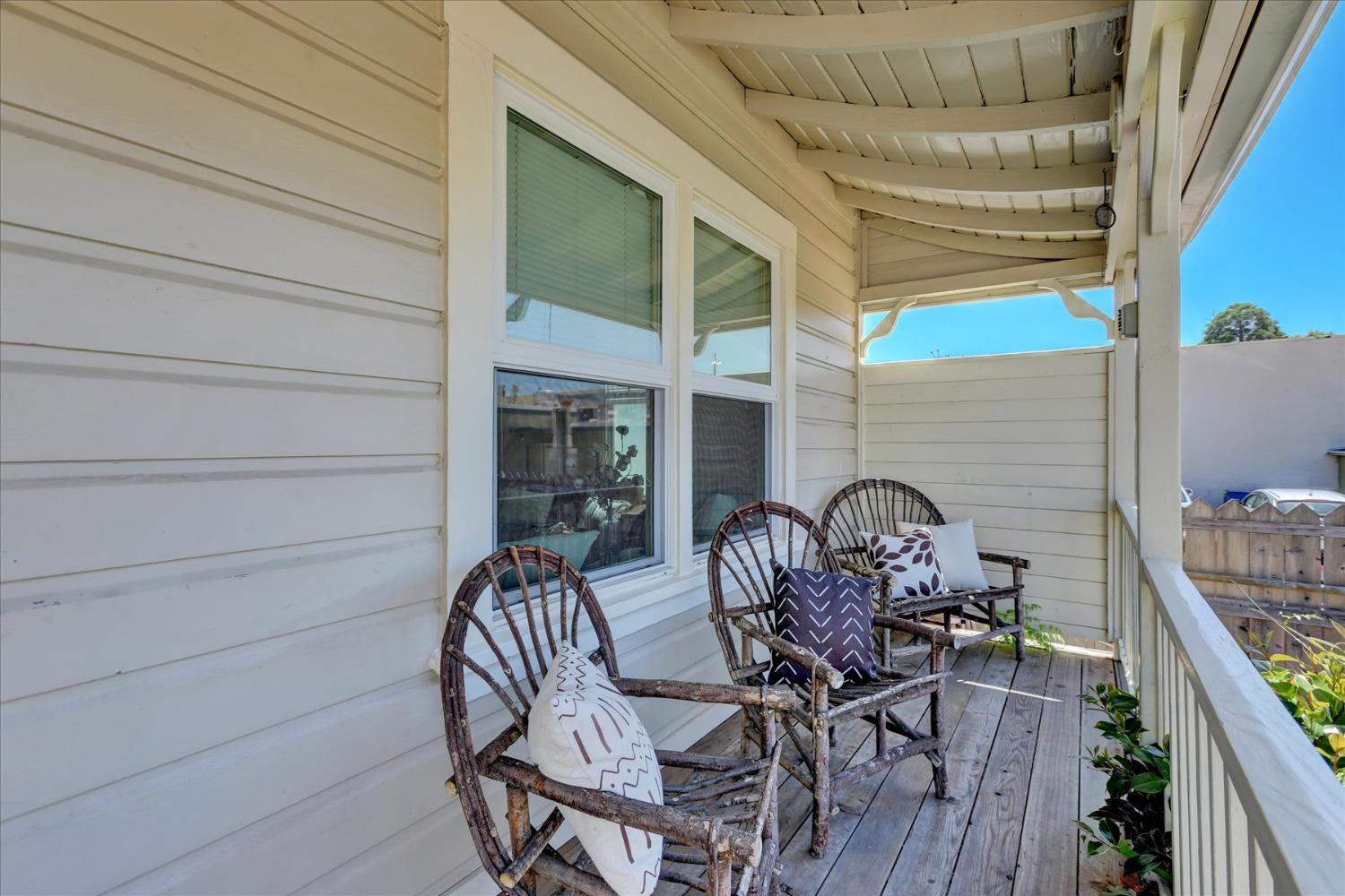 Detail Gallery Image 2 of 81 For 147 South Auburn St, Grass Valley,  CA 95945 - – Beds | – Baths
