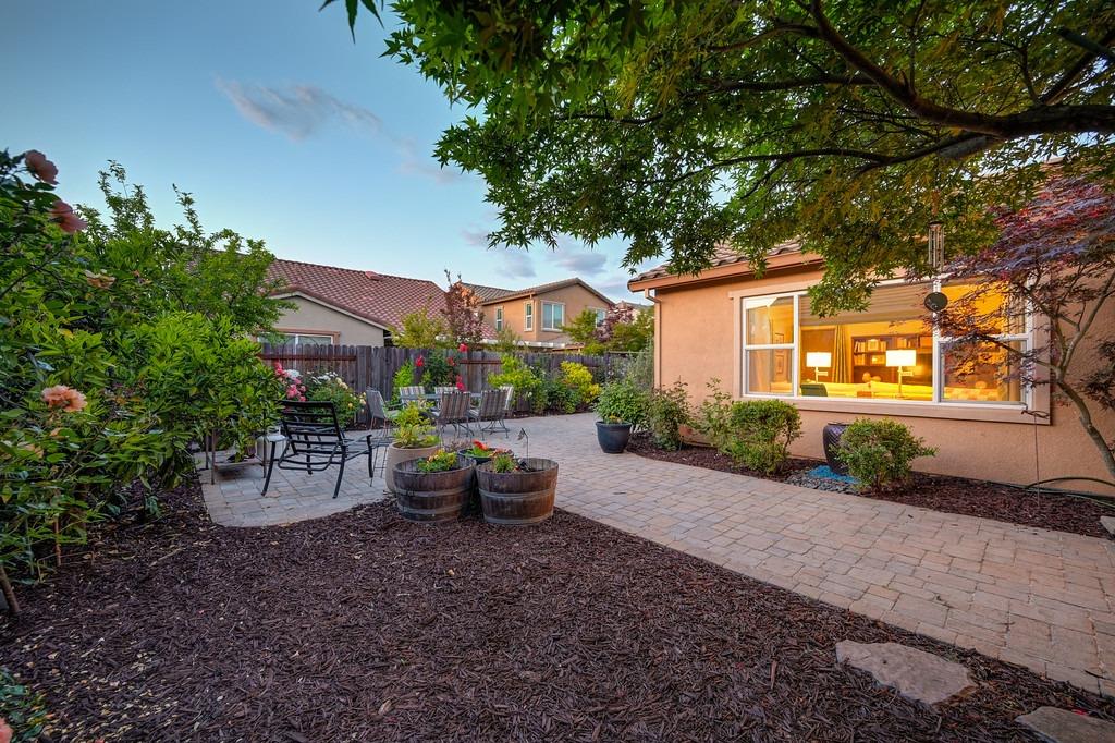 Detail Gallery Image 39 of 44 For 2425 Rockrose Cir, Roseville,  CA 95747 - 4 Beds | 3 Baths