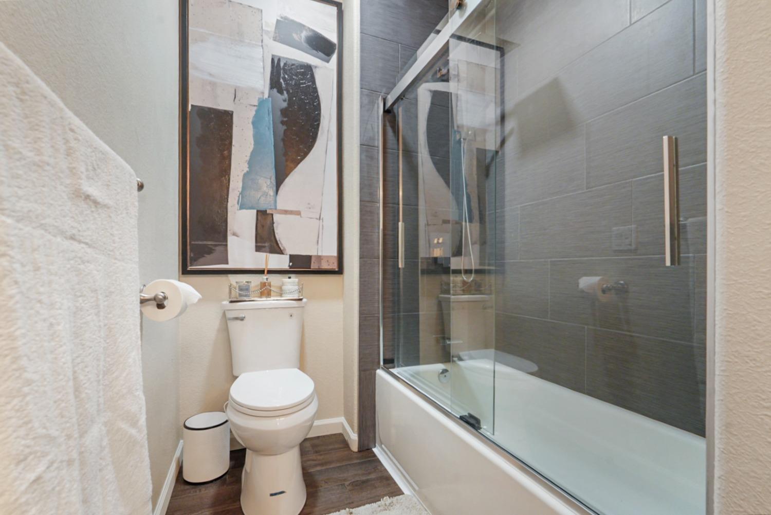 Detail Gallery Image 42 of 66 For 2881 Paseo Entrada Rd, Turlock,  CA 95382 - 4 Beds | 2/1 Baths