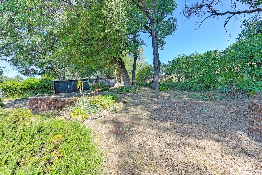 Detail Gallery Image 55 of 68 For 74 Greenbrier Dr, Oroville,  CA 95966 - 3 Beds | 3 Baths
