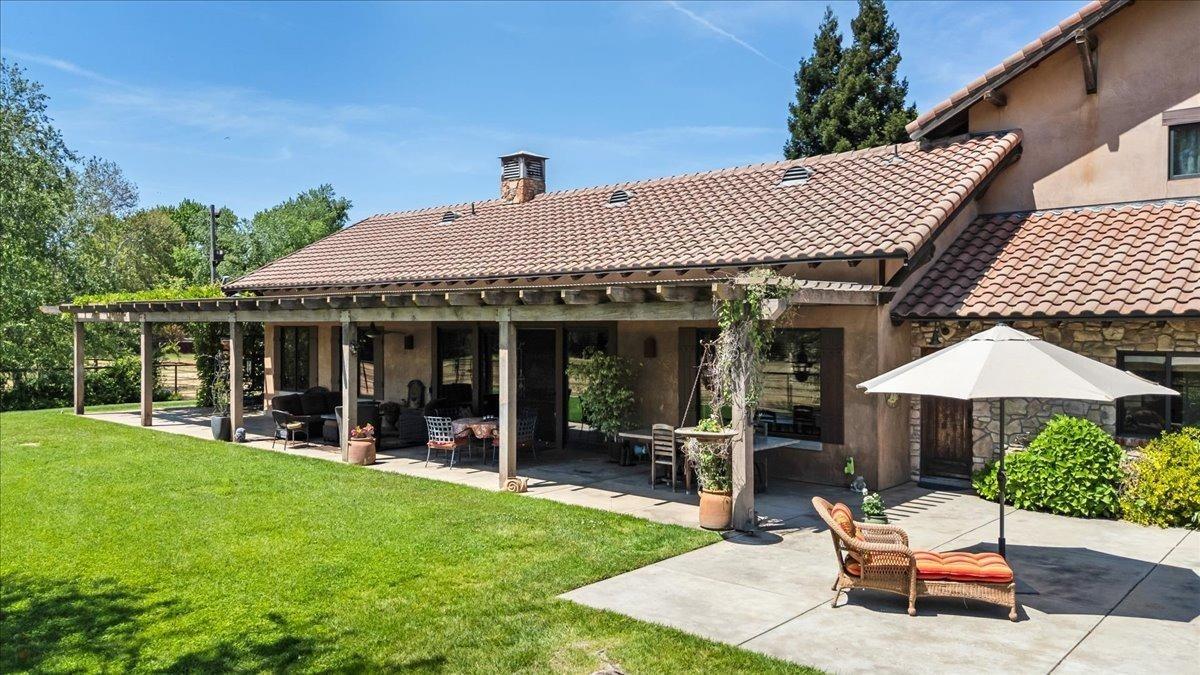 Detail Gallery Image 43 of 95 For 18879 Hidden Lakes Ln, Acampo,  CA 95220 - 3 Beds | 3/2 Baths