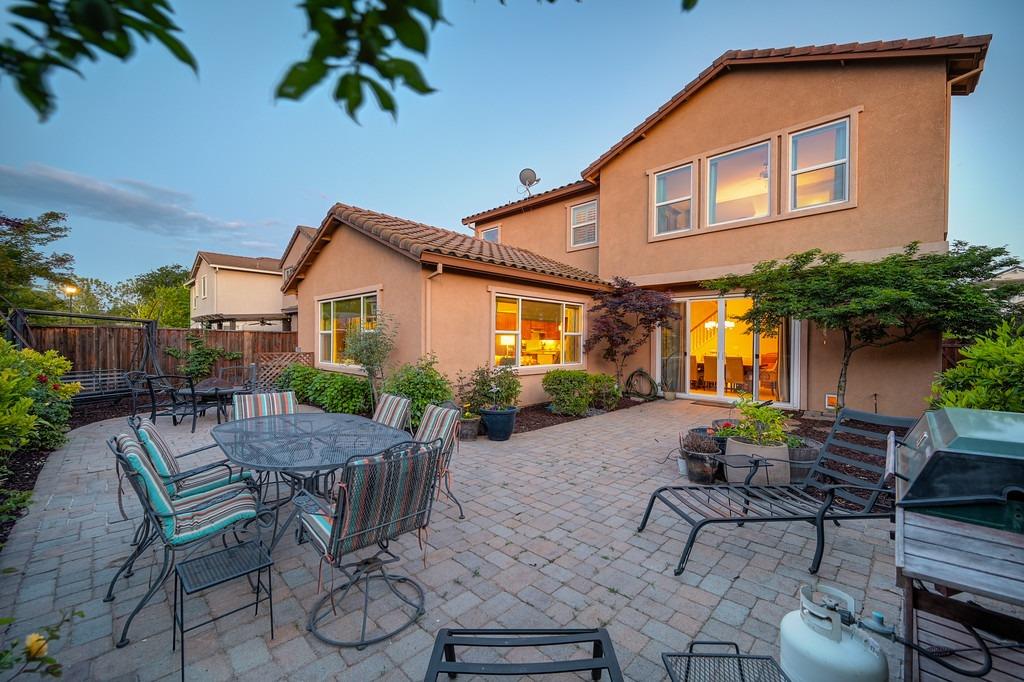 Detail Gallery Image 40 of 44 For 2425 Rockrose Cir, Roseville,  CA 95747 - 4 Beds | 3 Baths