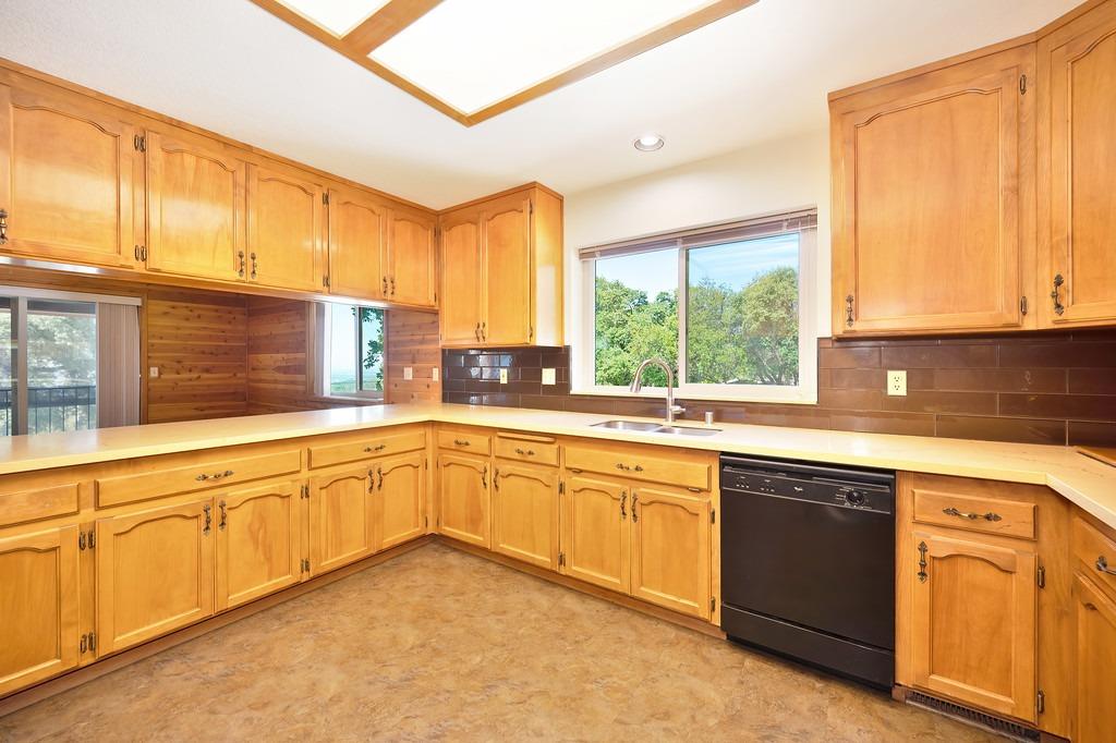 Detail Gallery Image 33 of 68 For 74 Greenbrier Dr, Oroville,  CA 95966 - 3 Beds | 3 Baths