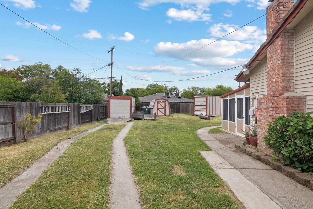 Detail Gallery Image 31 of 50 For 604 San Miguel Ave, Stockton,  CA 95210 - 3 Beds | 2 Baths