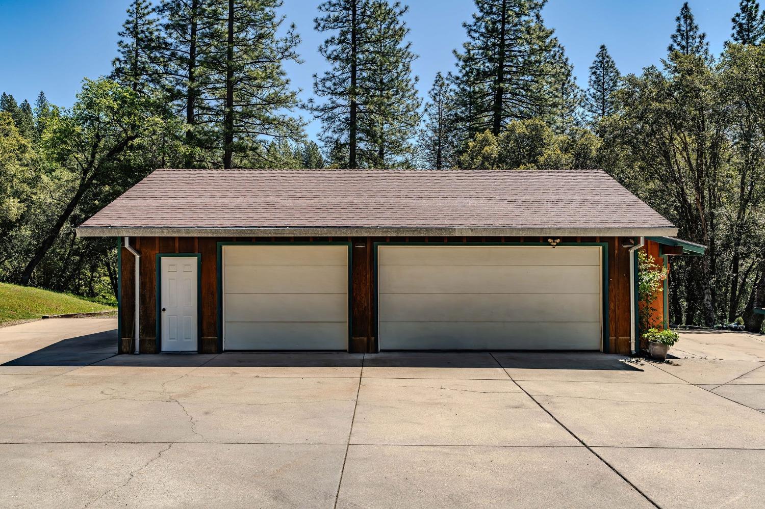 Detail Gallery Image 20 of 83 For 25624 Sherwood Dr, Pioneer,  CA 95666 - 3 Beds | 3 Baths