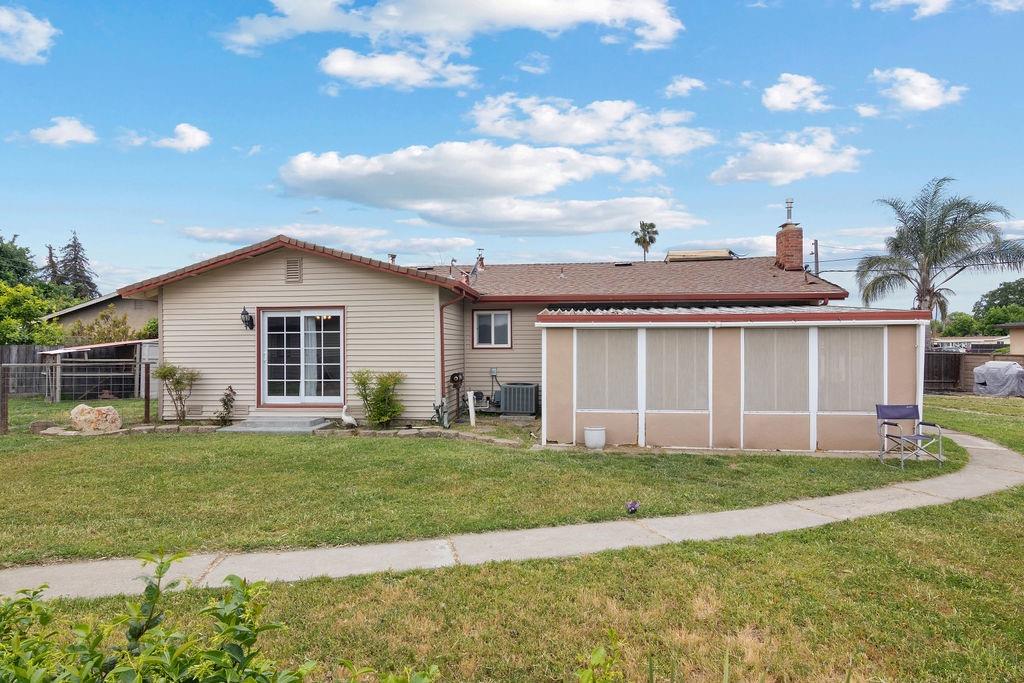 Detail Gallery Image 34 of 50 For 604 San Miguel Ave, Stockton,  CA 95210 - 3 Beds | 2 Baths