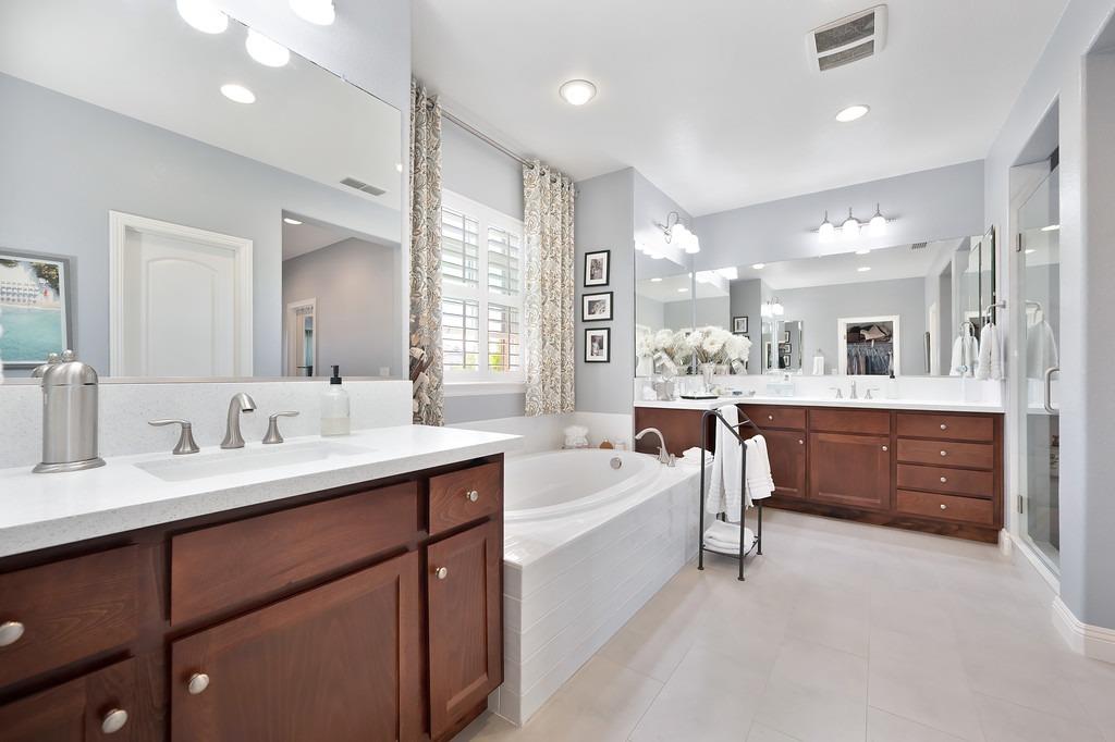 Detail Gallery Image 27 of 44 For 2425 Rockrose Cir, Roseville,  CA 95747 - 4 Beds | 3 Baths