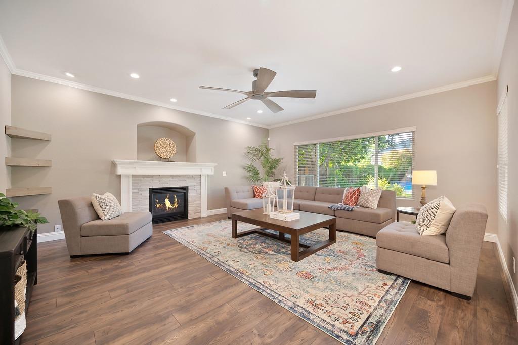 Detail Gallery Image 22 of 63 For 2725 Henri Ct, Davis,  CA 95618 - 5 Beds | 2/1 Baths