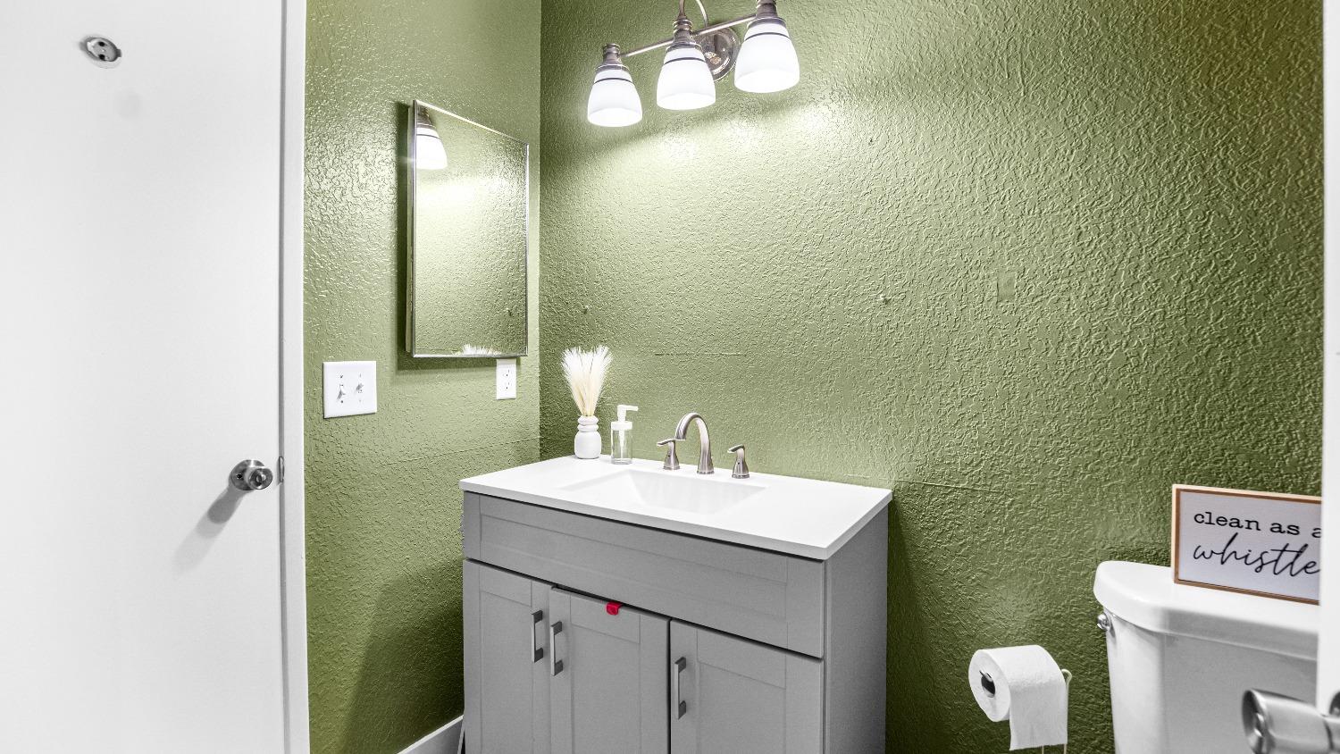 Detail Gallery Image 39 of 52 For 813 St Helena Pl, Modesto,  CA 95356 - 2 Beds | 2 Baths