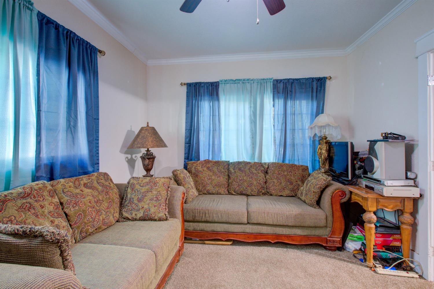 Detail Gallery Image 12 of 24 For 221 W 23rd St, Merced,  CA 95340 - 3 Beds | 1 Baths