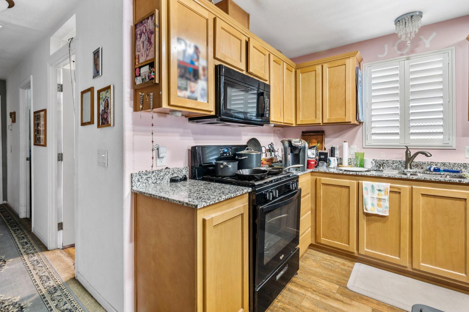 Detail Gallery Image 12 of 26 For 8600 West Lane 172, Stockton,  CA 95210 - 3 Beds | 2 Baths
