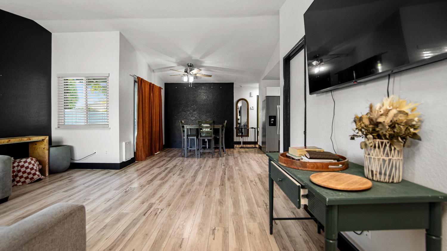 Detail Gallery Image 23 of 52 For 813 St Helena Pl, Modesto,  CA 95356 - 2 Beds | 2 Baths