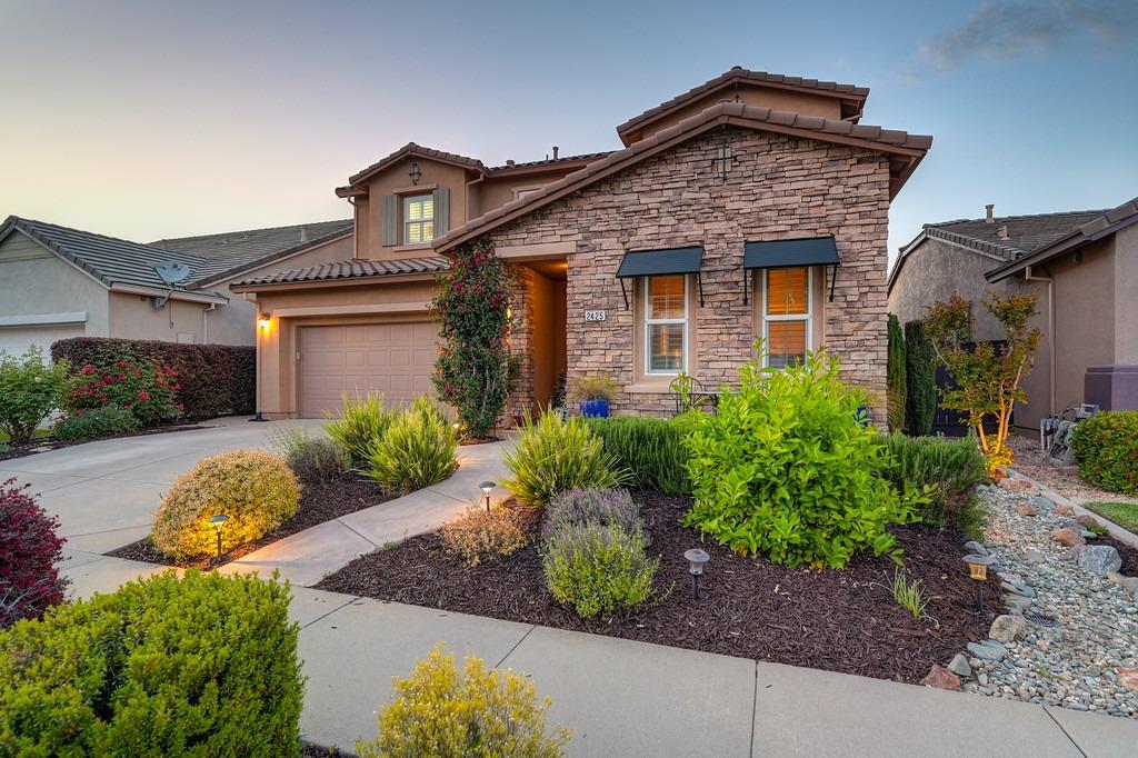 Detail Gallery Image 38 of 44 For 2425 Rockrose Cir, Roseville,  CA 95747 - 4 Beds | 3 Baths
